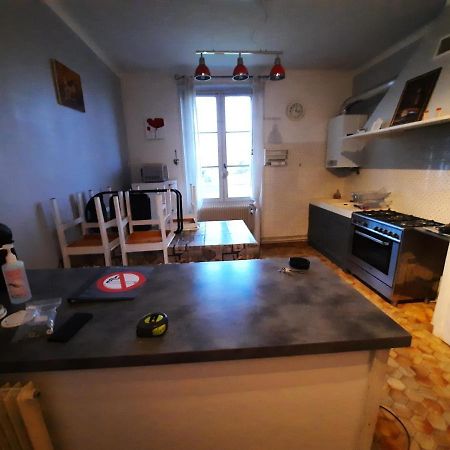 Joli Appartement Meuble Paray-le-Monial Exterior foto